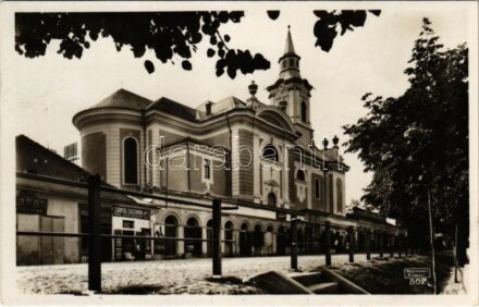 1930 Sátoraljaújhely, Római katolikus templom, Attila gumijavító, Csontos Zsuzsanna üzlete. Weinstock E. 802.