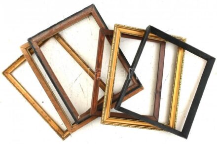 5 db fa képkeret, kopott, részben kissé sérült, belső méret: 38,3x33,7, 40,5x30,3, 38,5x27,6, 42,4x36, 36,5x28,8 cm