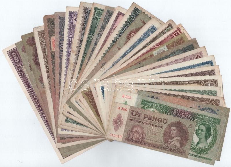 1930-1946. 27 db-os vegyes pengő bankjegy tétel (27xklf) közte 1930. 20P, 100P ' *E 055 060412 ' és 1939. 5P T:II-III közte: hajtatlan, kis szakadás, folt, firka