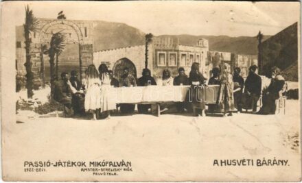Mikófalva, 'A húsvéti bárány' Passiójátékok Mikófalván 1922-ben. Amster-Strelisky fiók felvétele. photo (lyukak / pinholes)