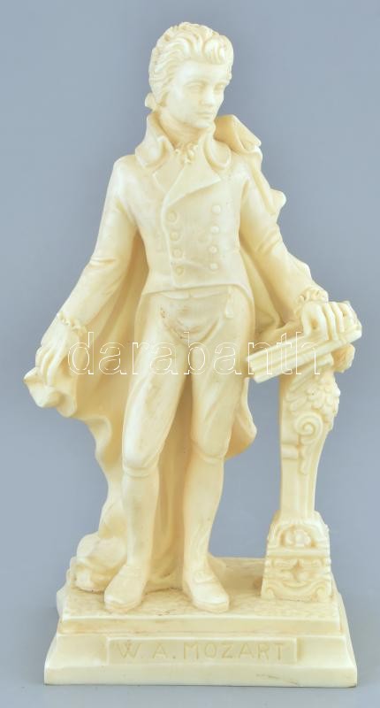 Lucchesi Faro: Wolfgang Amadeus Mozart (1756 - 1791), epoxi gyanta, kopott, m:23cm