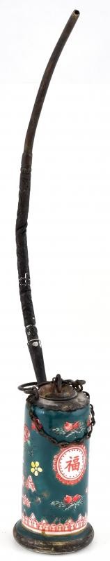 Ópiumpipa. kínai jelzett porcelán, fém szerelékkel. Kézzel festett, m: 11-17 cm / Chinese porcelain opium pipe. Hand painted, marked