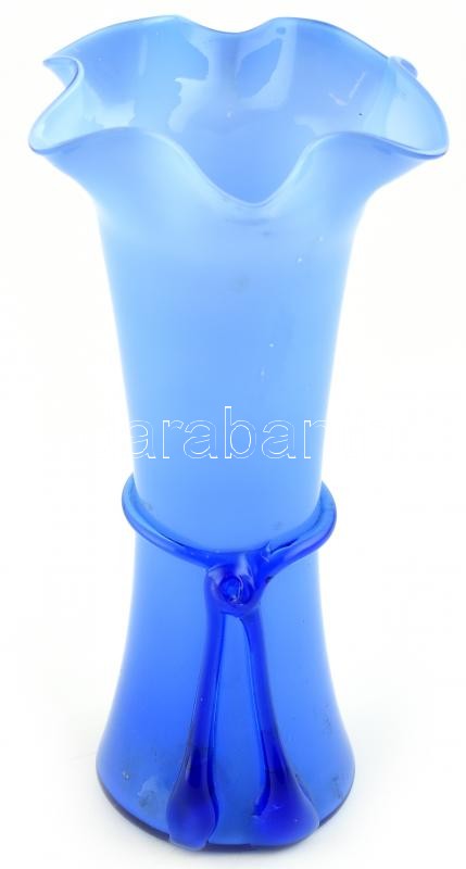 Kék überfangos üveg váza, kopásnyomokkal, m:20cm