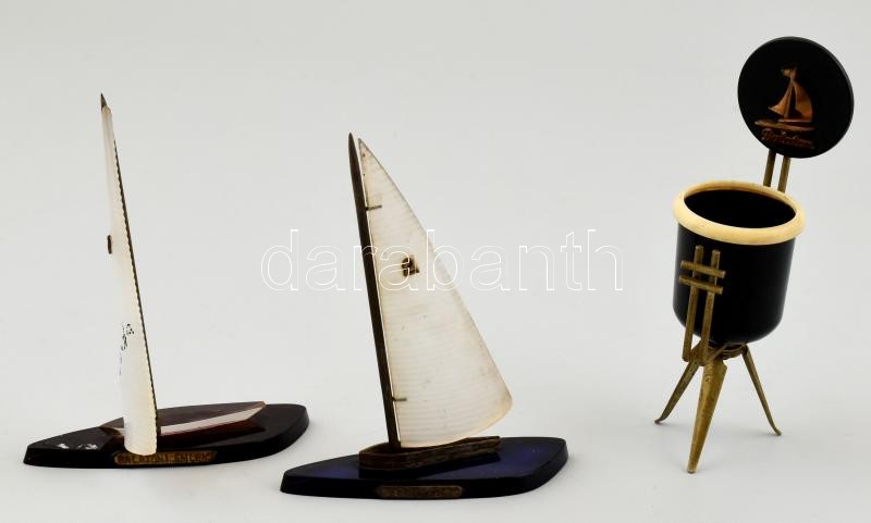 Balatoni retro dísztárgyak. 2 vitorlás, cigaretta tartó. 12, 13 cm