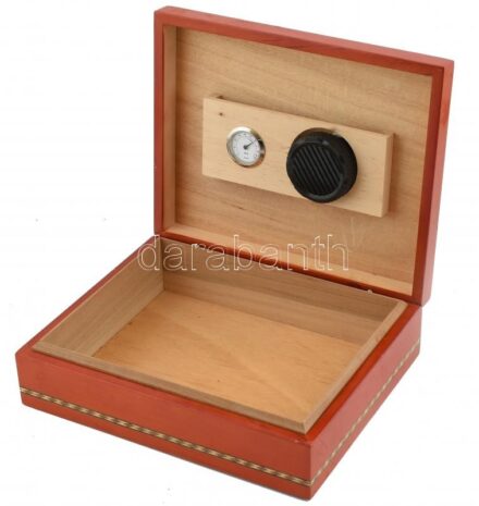 Szivartartó doboz. Humidor, páratartalom mérővel. 26x21x8 cm