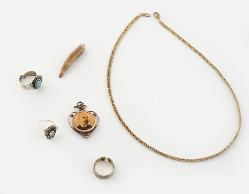 Vegyes bizsu tétel, gyűrű, medál, nyaklánc