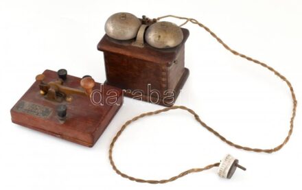 Morze távíró készülék, csengővel.