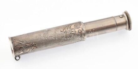 Ezüst (Ag), hordozható parfümszóró. Kinyitható, Jelzett, vésett, br 32 g, 5,5 cm- 8,5 cm