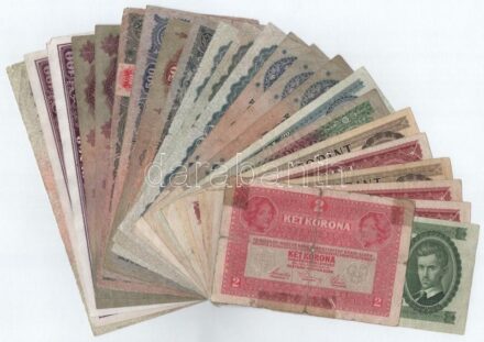 24db-os magyar bankjegytétel, benne Korona, Pengő és Forint T:III-IV