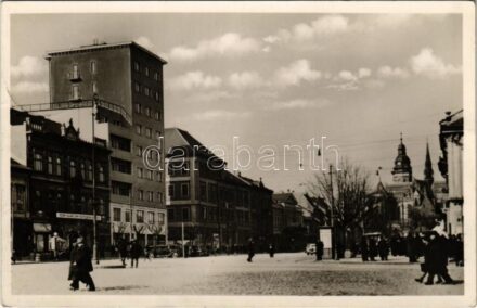 1939 Kassa, Kosice; Fő utca részlet (a Felvidék legmagasabb épülete), Pozsonyi Általános Bank fiókja, automobil. Győri és Boros felvétele / main street, bank, automobiles