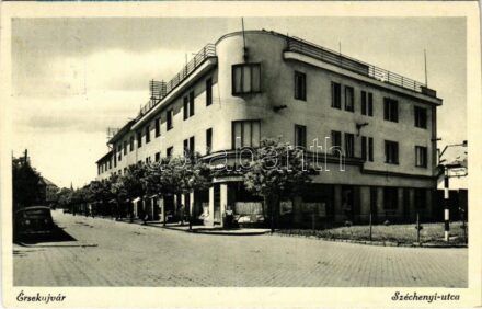 Érsekújvár, Nové Zámky; Széchenyi utca, automobil / street view, automobile (vágott / cut)