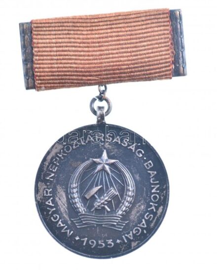 1953. 'OTSB Sí II. / A Magyar Népköztársaság Bajnokságai' fém díjérem mellszalagon T:1-,2