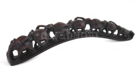 Jelzés nélkül: Elefánt csorda. Halcsont pácolva. h:38cm