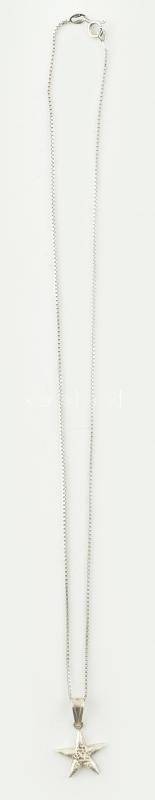 Ezüst (Ag) venezianer nyaklánc csillag medállal, jelzett, h: 40 cm, nettó: 3,4 g
