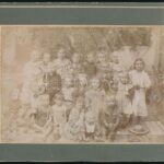 1909 Szegénygyerekek 2 db keményhátú fotó 16x22 cm