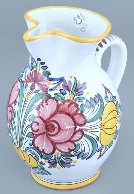Szlovák népies, kézi festésű kancsó. Jelzett. 19 cm