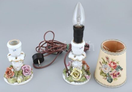 Herendi lámpatest, 2dbv, egyik, szerelékkel és lámpaernyővel, kopott, jelzett, ragasztott, apró csorbákkal, m:13cm