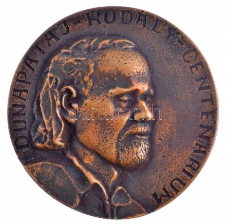 1982. 'Dunapataj Kodály Centenárium' öntött Br plakett (77mm) T:2