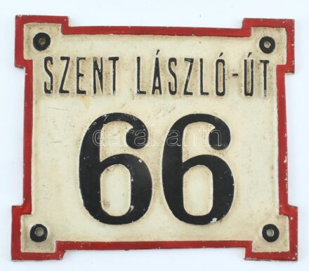 Szent László út 66. zománcozott fém utcatábla, 13x15cm