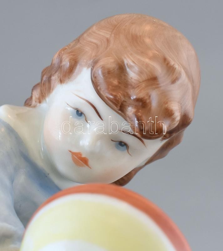 Zsolnay búgócsigás kisfiú, kézzel festett, jelzett (Sinkó András), hibátlan, 15,5×8,5×12 cm - Image 2