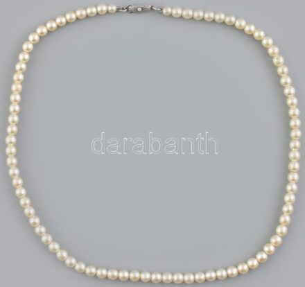 Gyöngy nyaklánc ezüst kapoccsal 46 cm