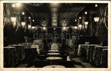 Budapest II. Pommery Dancing Bar, belső. Széna tér 7. (fl)