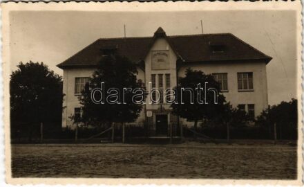 Ismeretlen település, elemi iskola / Statna ludova skola / school. photo