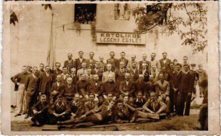 Nagybánya, Baia Mare; Katolikus Legényegylet csoportképe / Catholic Boys' Association. Surányi photo (fl)