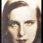 Leni Riefenstahl: Emlékeim 1902-1945. Bp., 2003. Nagy Világ. Kiadói papírkötésben. Jó állapotban.