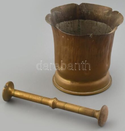 Töltényhüvelyből készült mozsár / kaspó törővel. d: 14 cm