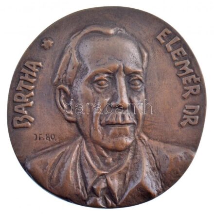 Janzer Frigyes (1939- ) 1980. 'Bartha Elemér Dr. / Bartha Alapítvány' kétoldalas, öntött Br plakett (512g/102mm) T:1,1- Díszdobozban / Hungary 1980. 'Bartha Elemér Dr. / Bartha Alapítvány' double-sided cast Br plaque. Sign.: Frigyes