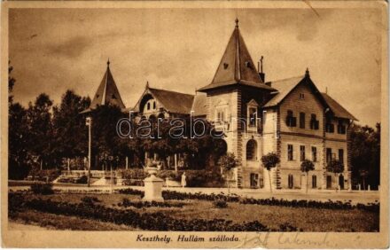 1929 Keszthely, Hullám szálloda (szakadás / tear)
