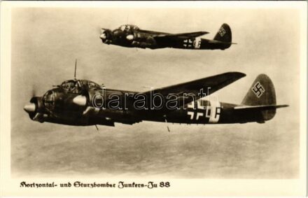 Horizontal- und Sturzbomber Junkers Ju 88. Luftwaffe / WWII German military, twin-engined multirole combat aircraft, dive bomber, swastika. Photo Hoffmann