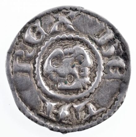 1180-1240. Bracteata Ag 'III. Béla - IV. Béla' (0,21g) T:1-,2 patina Hungary 1180-1240. Bracteata Ag 'Bela III - Bela IV.' (0,21g) C:AU,XF patina Huszár 200., Unger I.: 118.