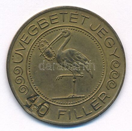 ~1930. 'Üvegbetétjegy / Budapesti Központi Általános Tejcsarnok R.T. 70. sz. fiókja' üvegbetétjegy, az eredeti értékjelzés átütve '40'-re (30mm) T:2 patina