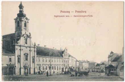 Pozsony, Pressburg, Bratislava; Irgalmasok tere, Adler Samu üzlete, piac / Barmherzigen-Platz / square, shops, market (ázott / wet damage)