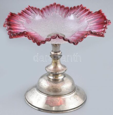 Ezüst (Ag) kínáló, asztalközép, levehető üveg betéttel. nettó 171 g d: 26 cm