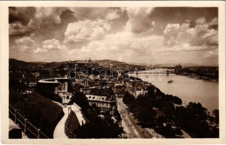 Budapest I. Kilátás a Szent Gellért-hegyről, villamos vasút építés a Tabán előtt