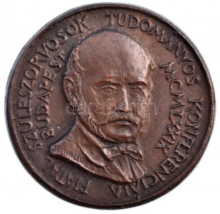 1979. 'Fiatal Szülészorvosok Tudományos Konferencia Budapest MCMLXXIX' egyoldalas, öntött bronz emlékplakett (~79-80mm) T:2
