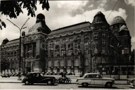 Budapest XI. Hotel Gellért szálloda, villamos, automobil, motorbicikli. Képzőművészeti Alap Kiadóvállalat (kis szakadás / small tear)