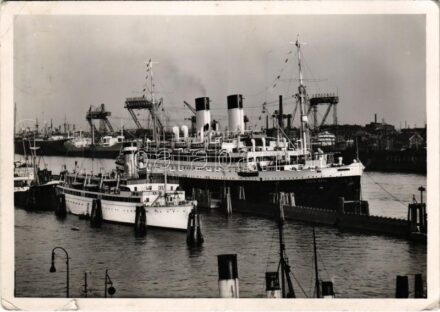 1939 Hamburg, Hafen / port, 'MONTE ROSA', 'COBRA' steamships + 'Tag der Deutschen Kunst München 1939' So. Stpl. (tear)