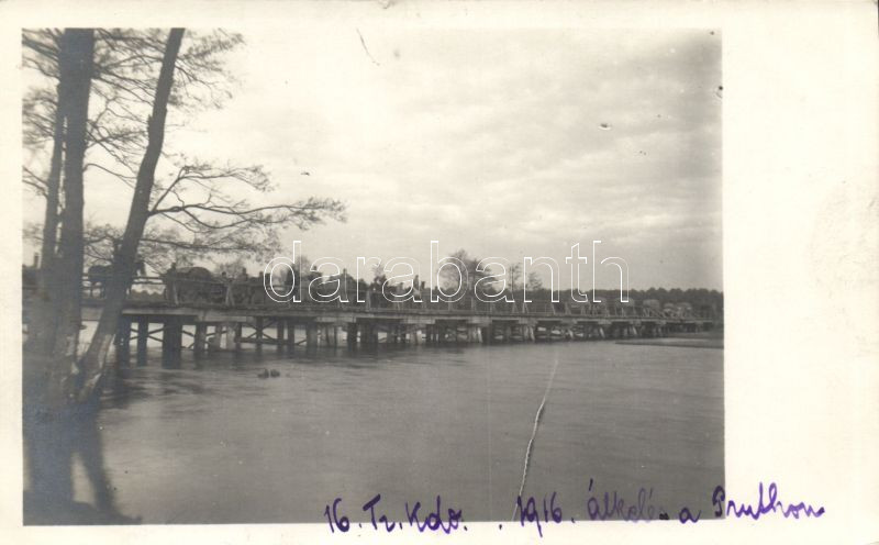 1916 Átkelés a Pruton / WWI Hungarian military, crossing on a pontoon bridge across Prut, photo