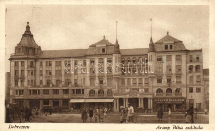 Debrecen, Arany Bika szálloda, Magyar Ruhaipar (EK)