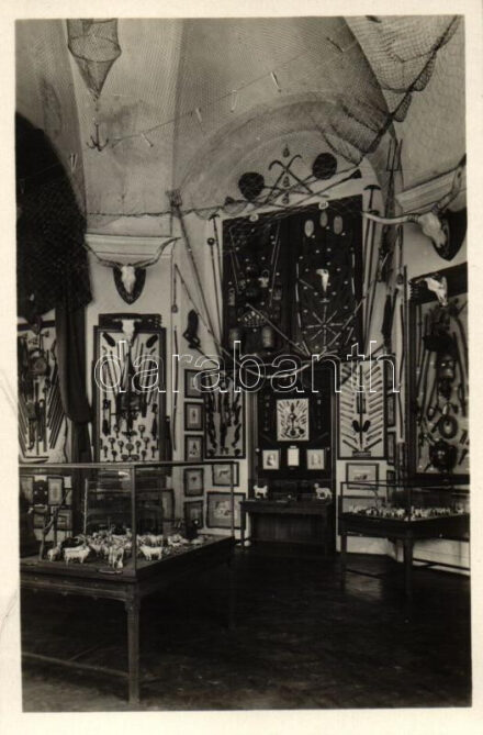 Budapest XIV. M. kir. Mezőgazdasági múzeum, Ősfoglalkozási terem, belső