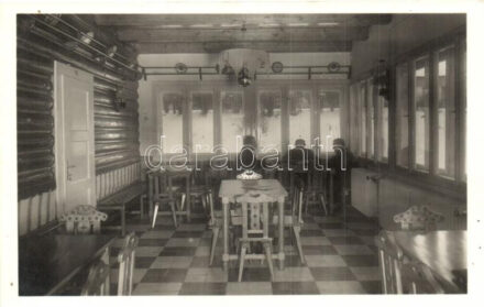 Volóc, Volovec; Az OMIH Idegenforgalmi és Népművészeti Háza, ebédlő. Kétnyelvű pecséttel / O.M.I.H.'s touristical and folklore house, interior, with bilingual stamp