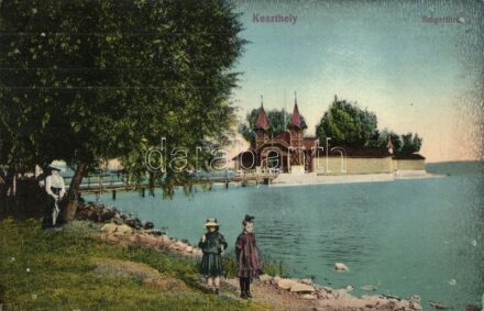 Keszthely, Szigetfürdő (lyukak / pinholes)