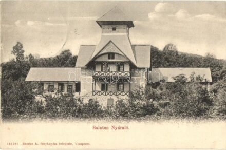 Balatonalmádi, Balaton nyaraló. Becske A. fényképész felvétele