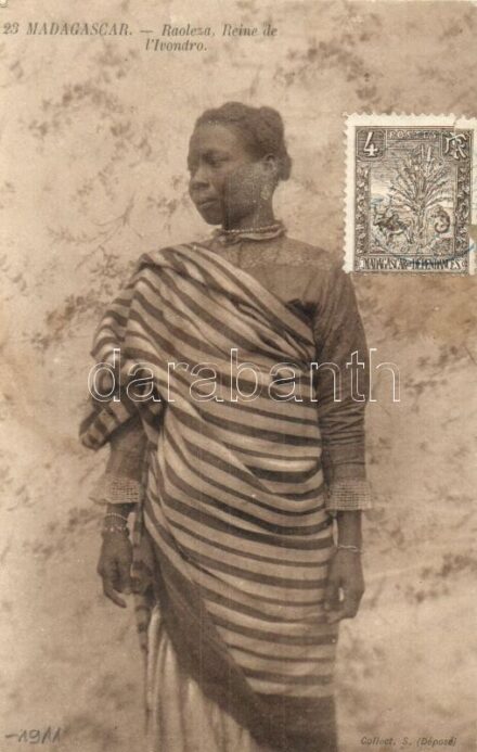 Ivondro, Reine Raoleza / queen, TCV card