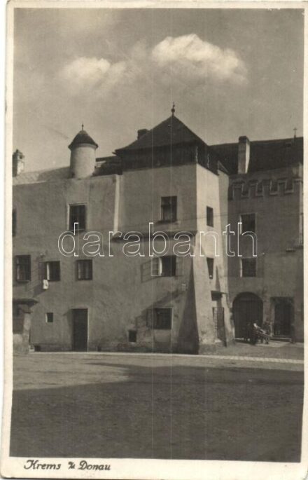 Krems an der Donau, street view. Photograf Zipperle (small corner shortage)