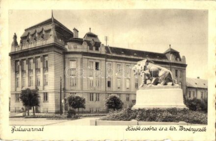 Balassagyarmat, Hősök szobra (EB)